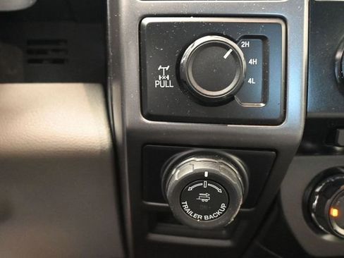 Used 2018 Ford F150 XLT w/ Trailer Tow Package image 26