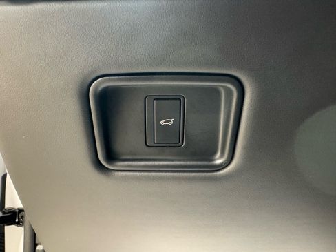 Used 2024 Land Rover Range Rover SE AWD/4WD image 21