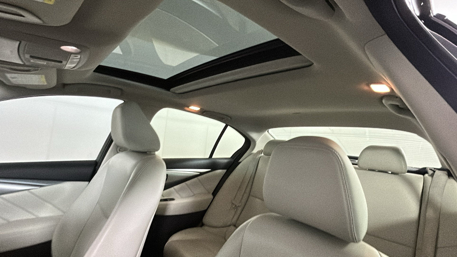 Used 2023 INFINITI Q50 Luxe AWD/4WD image 15