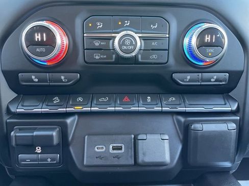 Used 2021 GMC Sierra 1500 Elevation w/ Preferred Package image 22