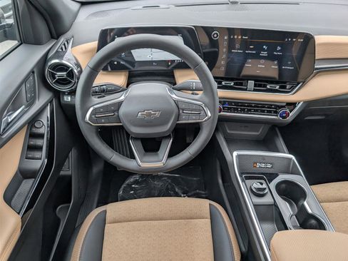 New 2026 Chevrolet Equinox ACTIV w/ Convenience Package III image 14