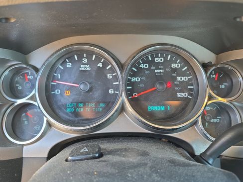 Used 2010 Chevrolet Silverado 2500 W/T image 19