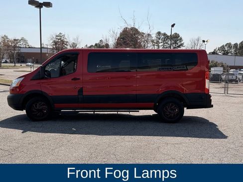 Used 2023 Ford Transit 350 XLT image 9