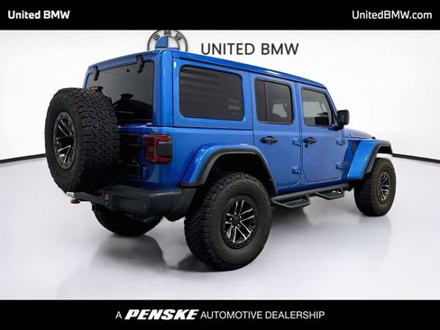 Used 2025 Jeep Wrangler Unlimited Rubicon AWD/4WD image 5
