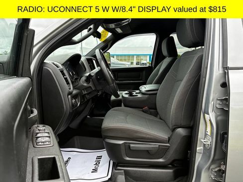 Used 2024 RAM 2500 Tradesman w/ Chrome Appearance Group AWD/4WD image 6