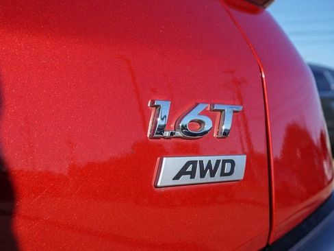 Used 2022 Hyundai Kona Limited image 7