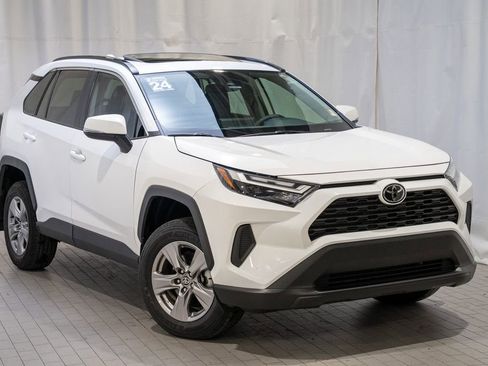 Used 2024 Toyota RAV4 XLE image 1