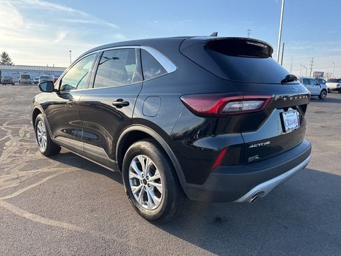 Used 2024 Ford Escape Active image 2