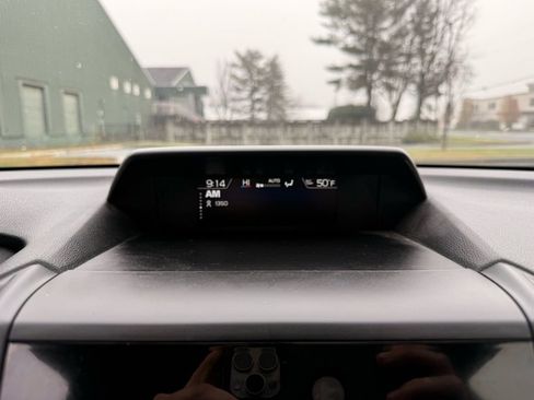 Used 2022 Subaru Forester Premium image 21