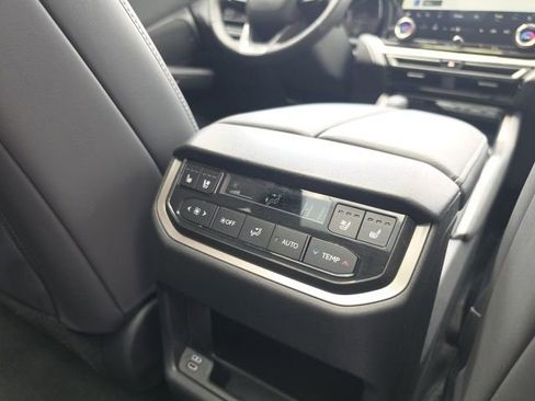 Used 2026 Lexus TX 500h AWD w/ Technology Package image 21