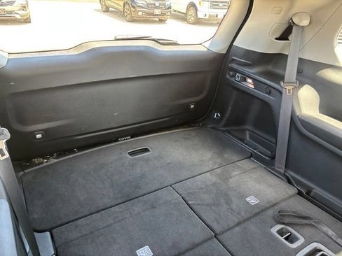 Used 2023 Jeep Grand Cherokee L Limited AWD/4WD image 27