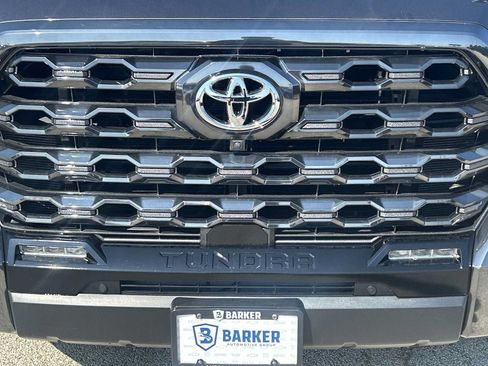 Used 2023 Toyota Tundra Platinum AWD/4WD image 31