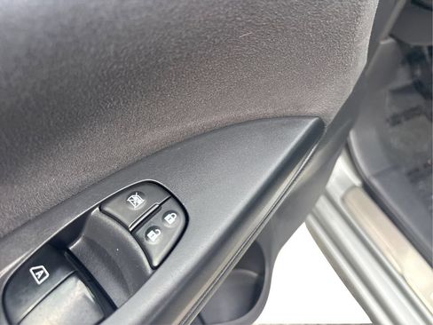 Used 2013 Nissan Sentra SV w/ Premium Pkg FWD image 42