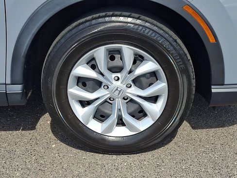 Used 2024 Honda CR-V LX image 8