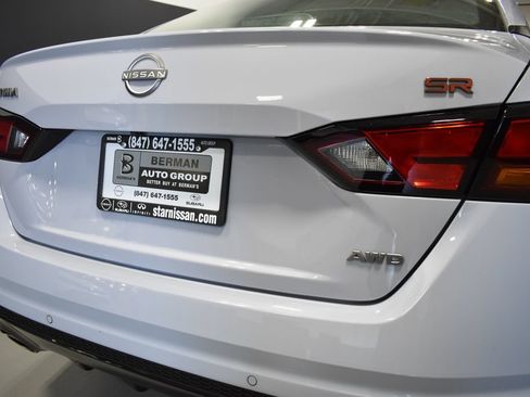 Certified 2024 Nissan Altima 2.5 SR AWD/4WD image 12
