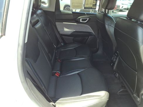 Used 2022 Jeep Compass Latitude w/ Convenience Group FWD image 13