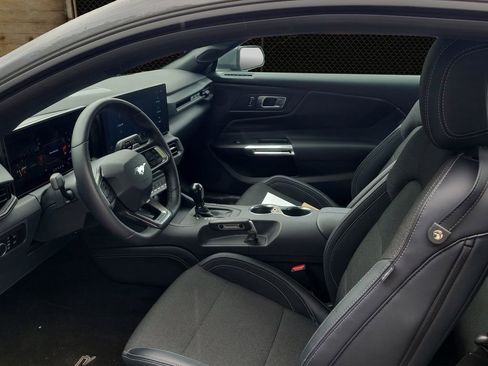 Used 2024 Ford Mustang GT w/ GT Performance Package RWD image 3