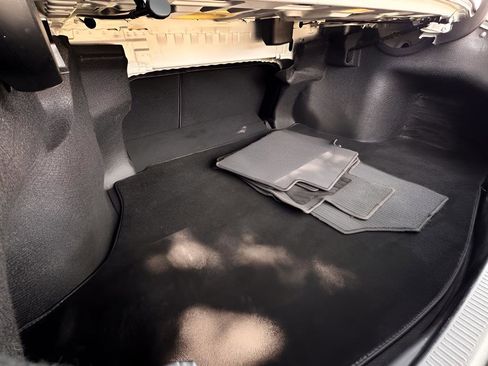 Used 2020 Toyota Camry SE image 22