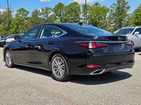 Used 2020 Lexus ES 350 w/ Premium Package FWD image 3