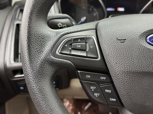 Used 2018 Ford Focus SE image 18
