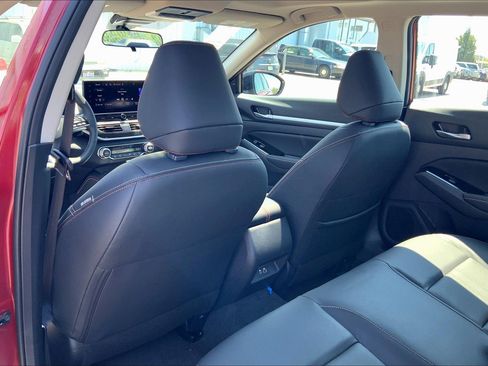 New 2025 Nissan Altima 2.5 SR w/ SR Premium Package image 15