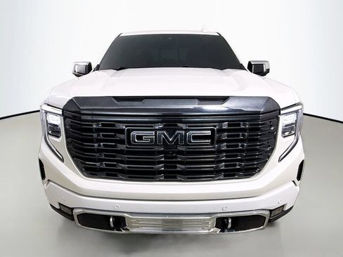 Used 2023 GMC Sierra 1500 Denali Ultimate AWD/4WD image 2