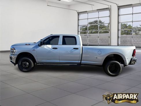 New 2026 RAM 3500 Tradesman image 7