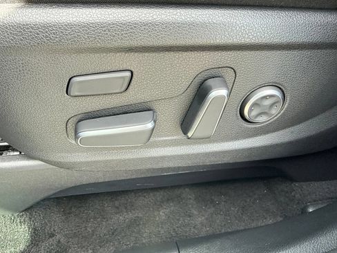 Used 2024 Hyundai Palisade Limited AWD/4WD image 26