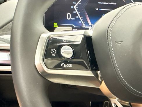 Used 2025 BMW i7 eDrive50 w/ M Sport Package RWD image 11