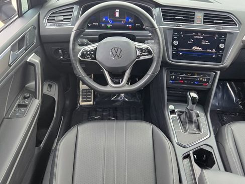Certified 2024 Volkswagen Tiguan SE R-Line FWD image 14