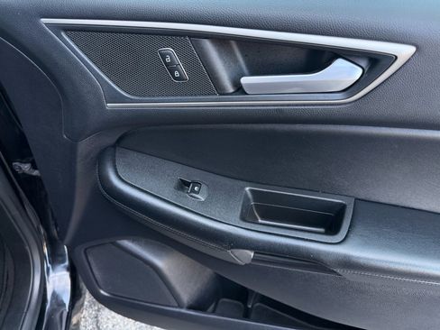 Used 2022 Ford Edge SEL image 27