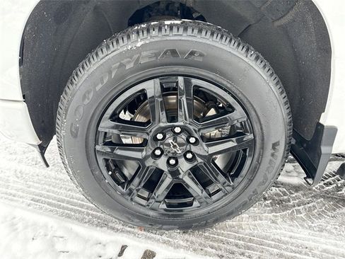 Used 2022 Chevrolet Silverado 1500 RST w/ Convenience Package II image 10