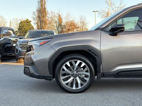 Used 2025 Subaru Forester Touring w/ Popular Package - Touring image 15