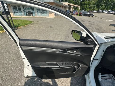 Used 2019 Honda Civic Sport image 22