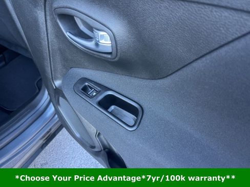 Certified 2021 Jeep Renegade Latitude image 15