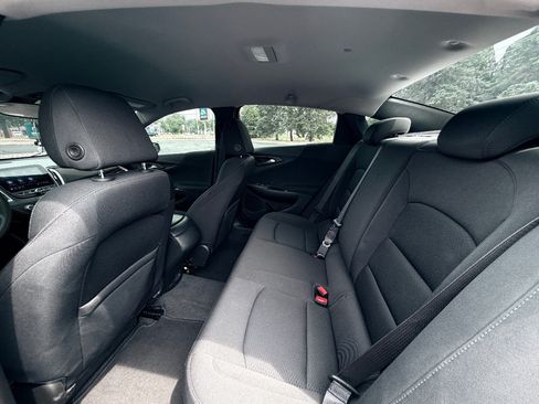 Used 2020 Chevrolet Malibu LS FWD image 12