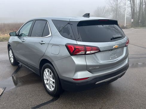 Used 2024 Chevrolet Equinox LT image 3