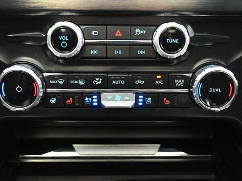 Used 2025 Ford F250 Lariat w/ Lariat Ultimate Package AWD/4WD image 20