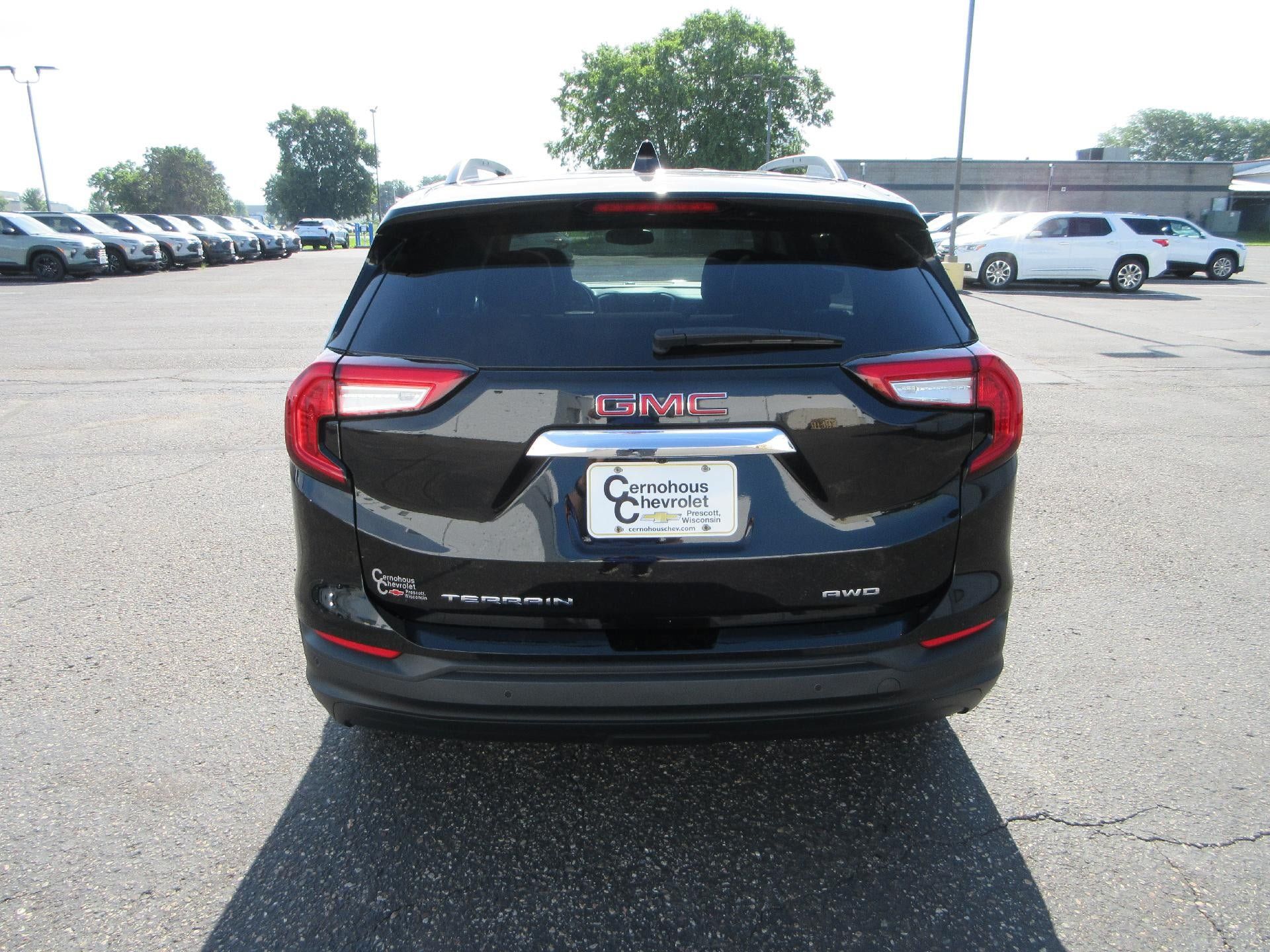 Certified 2022 GMC Terrain SLE w/ Driver Convenience Package AWD/4WD image 7