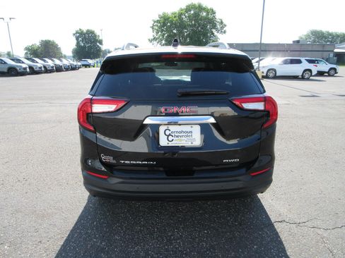Certified 2022 GMC Terrain SLE w/ Driver Convenience Package AWD/4WD image 7