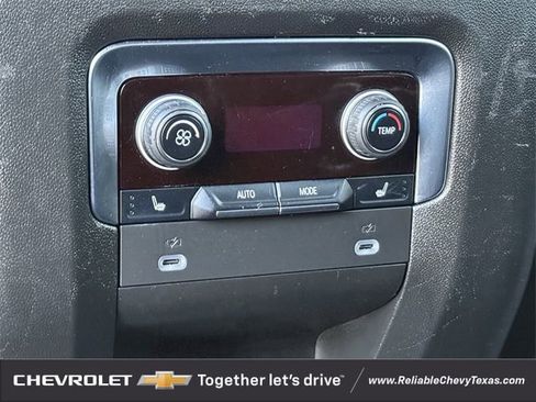 Used 2023 Chevrolet Suburban Premier image 37