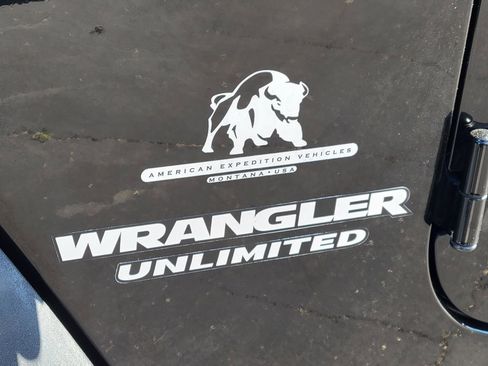 Used 2016 Jeep Wrangler Unlimited Rubicon w/ Connectivity Group image 24