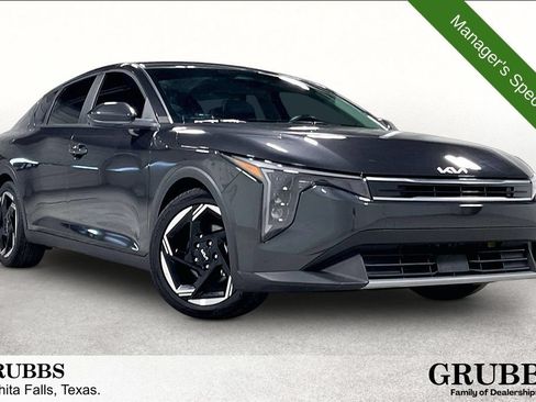 Used 2025 Kia K4 EX FWD image 1