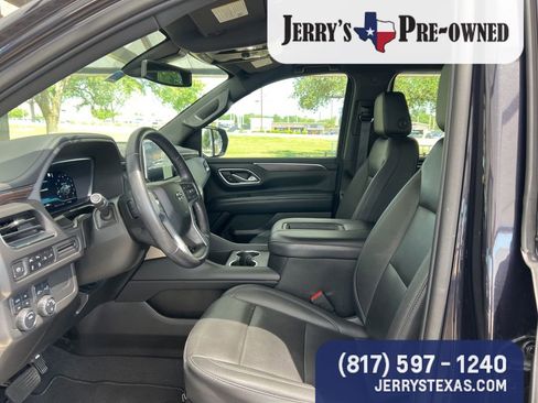 Used 2022 Chevrolet Suburban Z71 AWD/4WD image 7