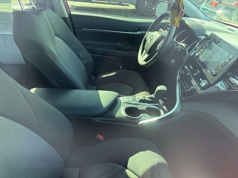 Used 2024 Toyota Camry LE image 8