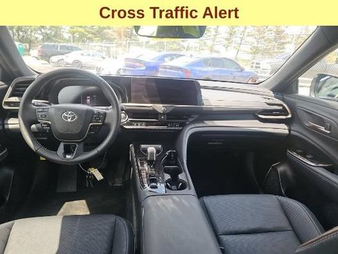 Used 2026 Toyota Crown AWD/4WD image 11