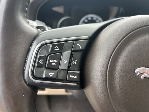 Used 2017 Jaguar XF Prestige RWD image 20