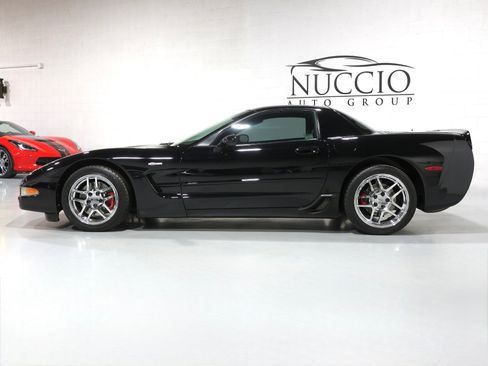 Used 2002 Chevrolet Corvette Z06 w/ Memory Pkg image 8