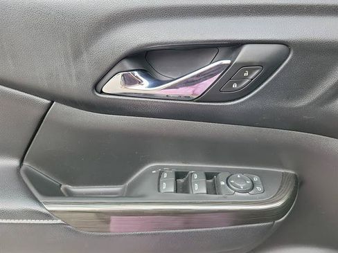 Used 2017 GMC Acadia SLT FWD image 6