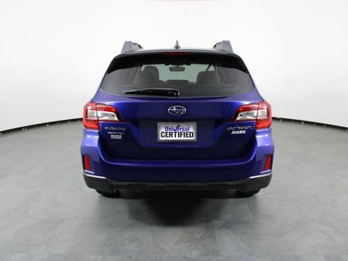 Used 2017 Subaru Outback 2.5i Premium image 10